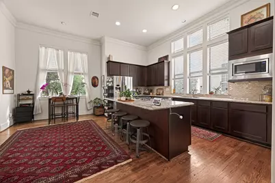 3217 Maxroy Street, Houston, TX 77008 - Photo 10