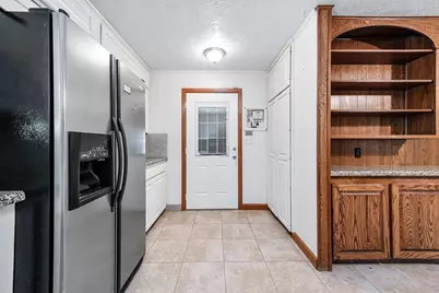 5813 Russell Lane, Baytown, TX 77521 - Photo 6