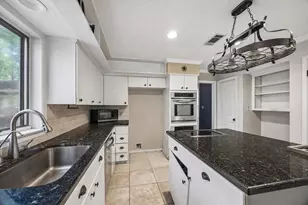 226 S Pine Dr, Montgomery, TX 77356 - Photo 6