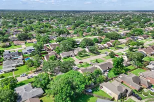 9947 Sagebud Ln, Houston, TX 77089 - Photo 8