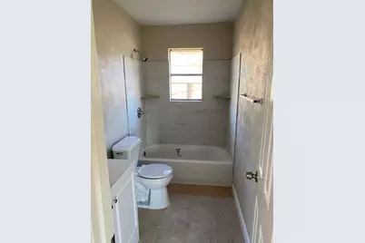 609 W 6th Street, Sweeny, TX 77480 - Photo 8