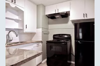 946 Milam Street, Liberty, TX 77575 - Photo 4