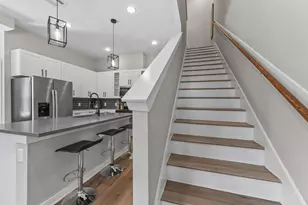 6704 Parker Grv Ln, Houston, TX 77076 - Photo 12