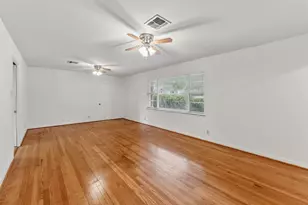 1421 22nd St, Huntsville, TX 77340 - Photo 22