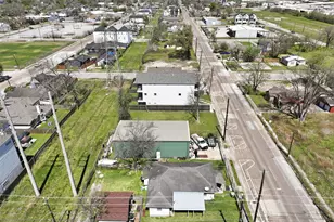 3011 Elysian St, Houston, TX 77009 - Photo 6