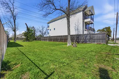 3011 Elysian Street, Houston, TX 77009 - Photo 1