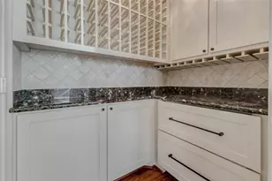 5410 Valerie St, Bellaire, TX 77401 - Photo 10