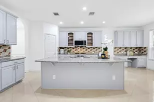 1235 Ancrum Hill Ln, Sugar Land, TX 77479 - Photo 4