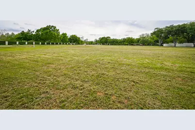 1307 Horseshoe Drive, Sugar Land, TX 77478 - Photo 16