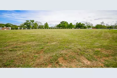 1307 Horseshoe Drive, Sugar Land, TX 77478 - Photo 18