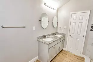 3810 Storm Creek Dr, Houston, TX 77088 - Photo 4