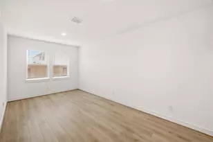 2303 Via Cami Ln, Houston, TX 77051 - Photo 2