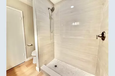 9010 Roos Road, Houston, TX 77036 - Photo 34