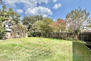 9010 Roos Rd, Houston, TX 77036 - Photo 40