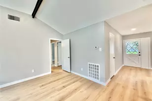 9010 Roos Rd, Houston, TX 77036 - Photo 24