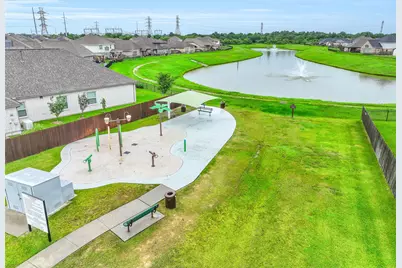 305 Bordeaux Court, Alvin, TX 77511 - Photo 32