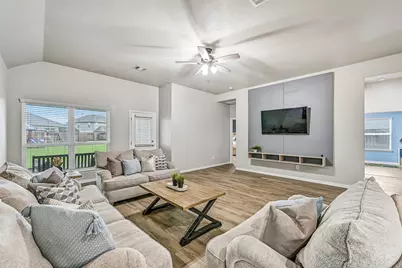 305 Bordeaux Court, Alvin, TX 77511 - Photo 14