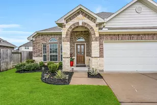 305 Bordeaux Ct, Alvin, TX 77511 - Photo 2