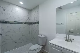 7302 Marilyn Ln, Houston, TX 77016 - Photo 16