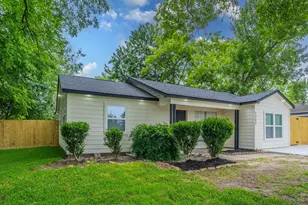 7302 Marilyn Ln, Houston, TX 77016 - Photo 22