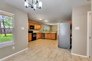 34 W Sage Creek Pl, The Woodlands, TX 77382 - Photo 10