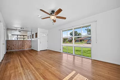 6307 Pineshade Lane, Houston, TX 77008 - Photo 6