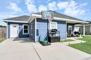 9739 Cargill St, Houston, TX 77029 - Photo 32