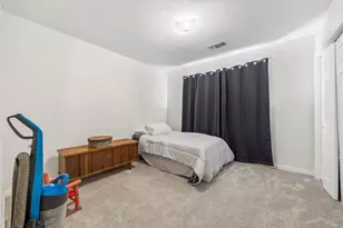 403 Blue Willow Dr, Houston, TX 77042 - Photo 18