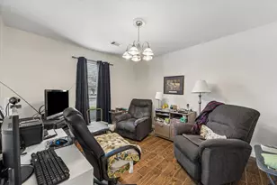 403 Blue Willow Dr, Houston, TX 77042 - Photo 16