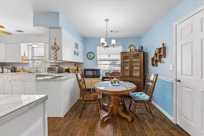 403 Blue Willow Drive, Houston, TX 77042 - Photo 8