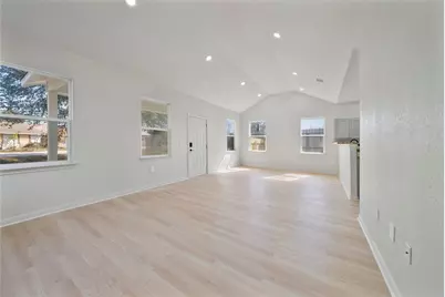 4415 Castor Street, Houston, TX 77022 - Photo 2