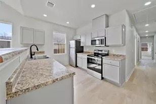 4415 Castor St, Houston, TX 77022 - Photo 12