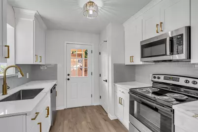 1907 Trixie Lane, Houston, TX 77042 - Photo 10