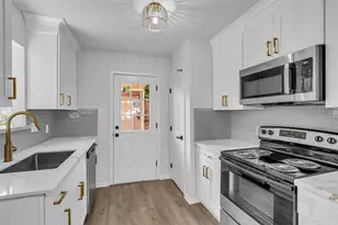 1907 Trixie Ln, Houston, TX 77042 - Photo 10