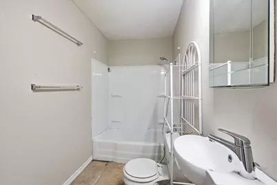 1611 Avenue C, Nederland, TX 77627 - Photo 10