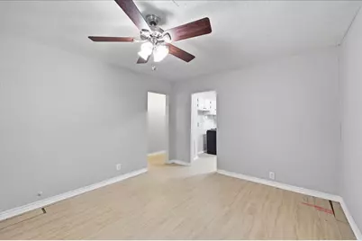 1611 Avenue C, Nederland, TX 77627 - Photo 4