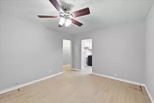 1611 Ave C, Nederland, TX 77627 - Photo 4