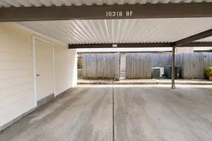 10318 Briar Forest Dr, Houston, TX 77042 - Photo 14