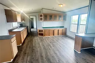2523 Oyster Creek Bend, Oyster Creek, TX 77541 - Photo 4