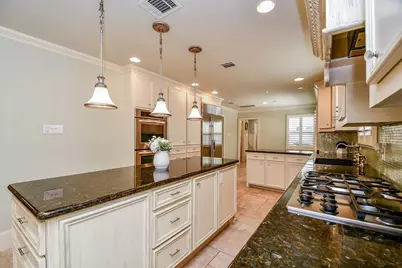 2911 Fontana Drive, Houston, TX 77043 - Photo 12