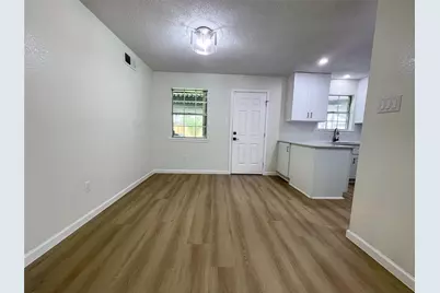 7021 Smith Drive, Hitchcock, TX 77563 - Photo 8