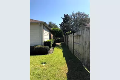 4611 Pin Oak Creek Lane, Kingwood, TX 77345 - Photo 26