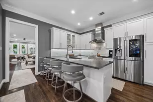 2109 Briarglen Dr, Houston, TX 77027 - Photo 4