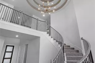 2824 Bolton Lndg Dr, Texas City, TX 77568 - Photo 2