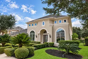 5215 Eagle Pointe Ct, Sugar Land, TX 77479 - Photo 2