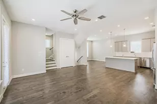 1305 Mayfair Clarkson Ln, Houston, TX 77055 - Photo 10