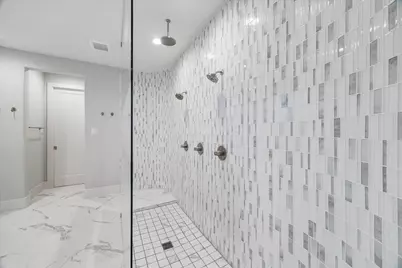 209 Malone Street, Houston, TX 77007 - Photo 16
