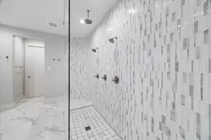 209 Malone St, Houston, TX 77007 - Photo 16