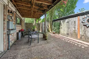 12966 Trail Hollow Dr, Houston, TX 77079 - Photo 24