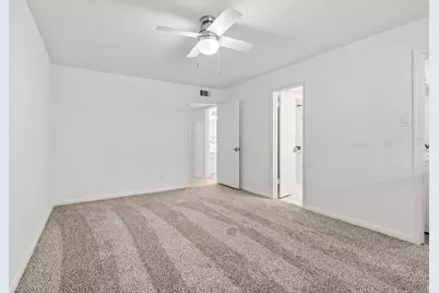 12966 Trail Hollow Drive #2960, Houston, TX 77079 - Photo 20